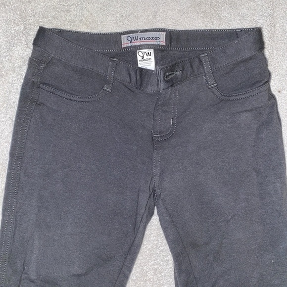 JW Maxx Dark Grey Juniors Skinny Jeggings - Picture 3 of 4